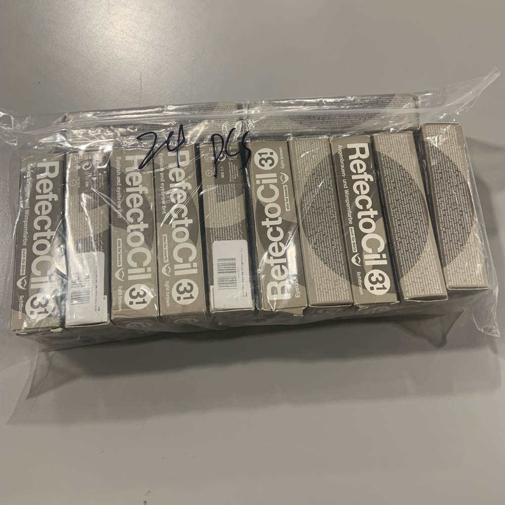 SPECIAL ORDER: 
24 pcs Light Brown Eyelash & Eyebrow Tint

Free:4pcs BlueBlack